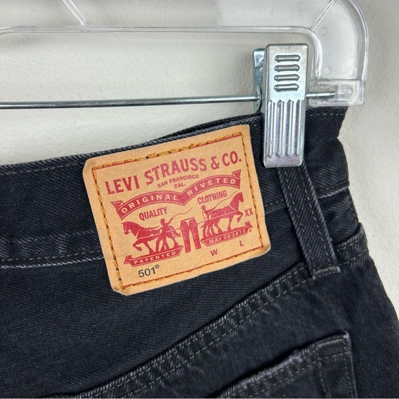 Levi's 501 Cut-off shorts black distressed vintage inspired fit size: 26 - Picture 9 of 11